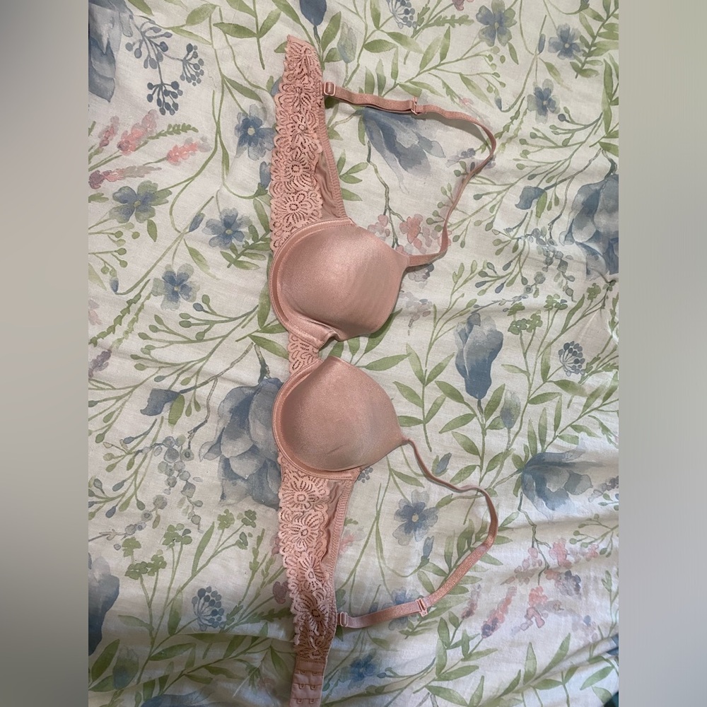Pink push up bra
